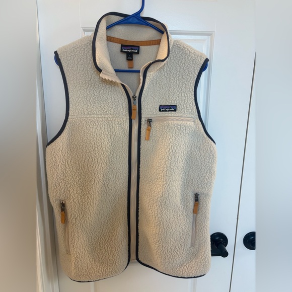 Patagonia Jackets & Blazers - Patagonia Women’s Large Retro Pile Vest Pelican Beige Full-Zip Fleece Gorpcore